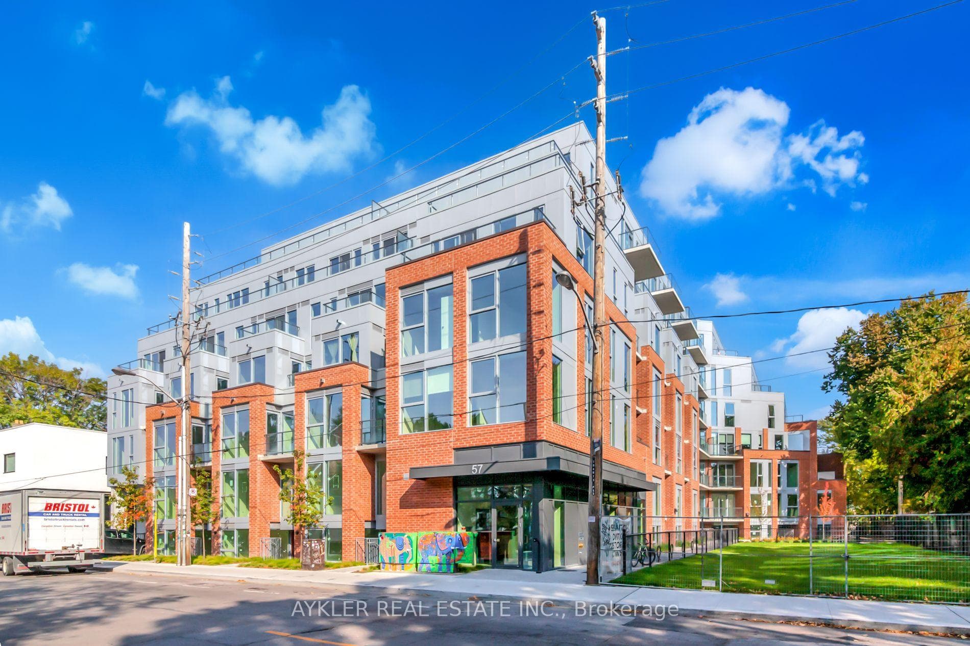 57 Brock Avenue Unit 505, High Park / Junction / Roncesvalles, ON M3H 3N2 - Photo 1