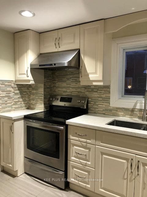 139 Jones Avenue Unit 1st FL, Riverdale / Leslieville, ON M4M 3A2 - Photo 1