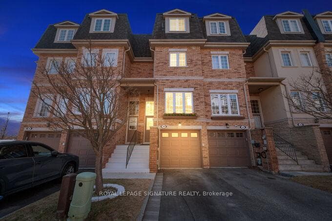 435 Hensall Circle Unit 30, Mississauga, ON L5A 4P1 - Photo 1