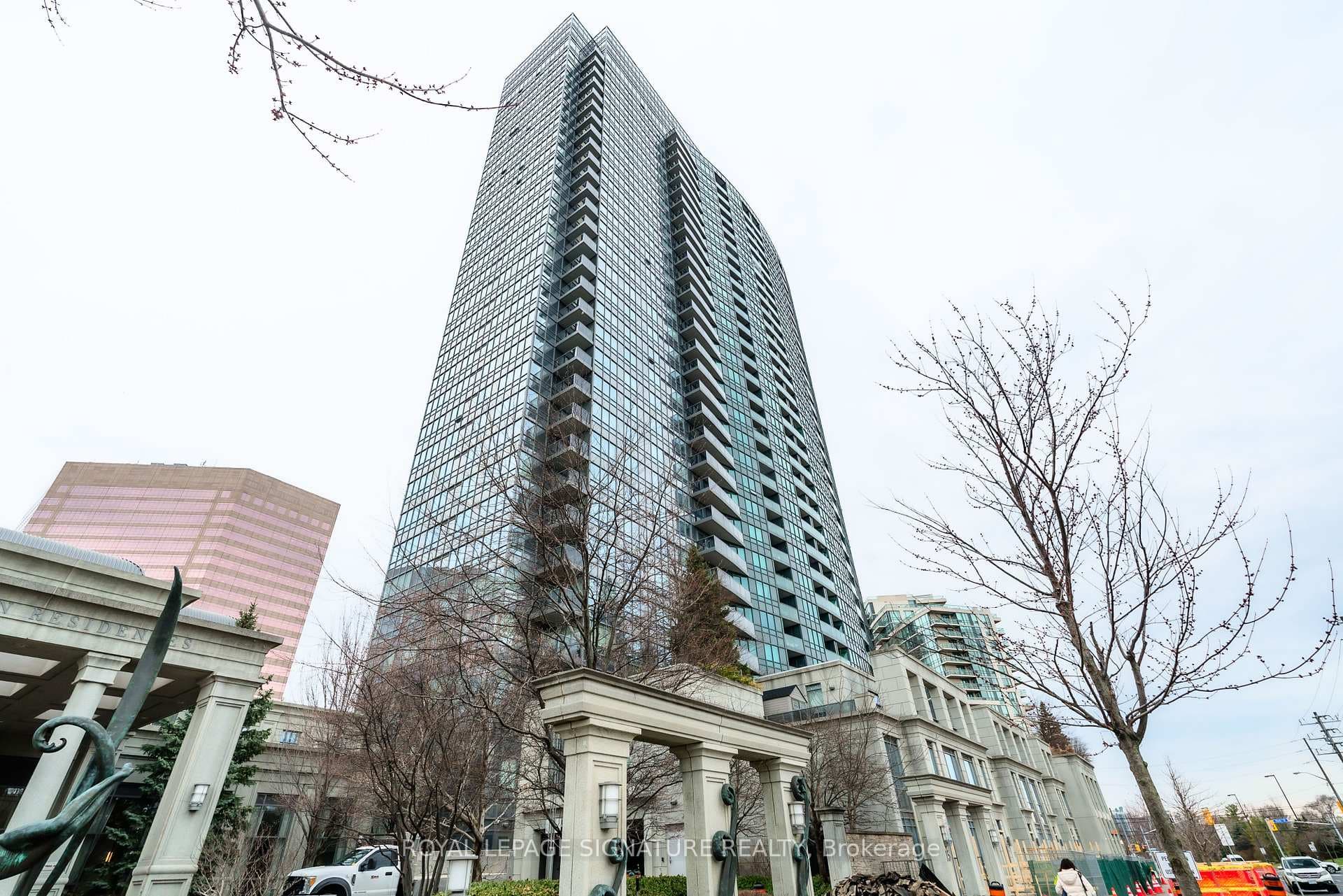 15 Greenview Avenue Unit 2408, Thornhill / Willowdale, ON M2M 4M7 - Photo 1