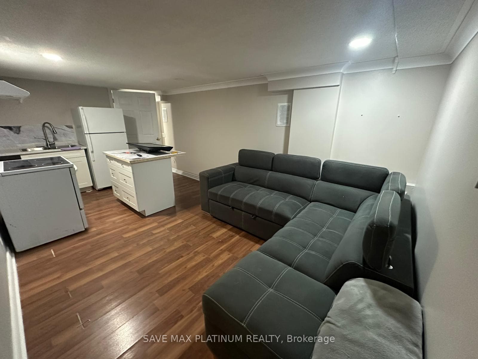 111 Folkstone Crescent Unit BSMT, Brampton, ON L6T 3M6 - Photo 1