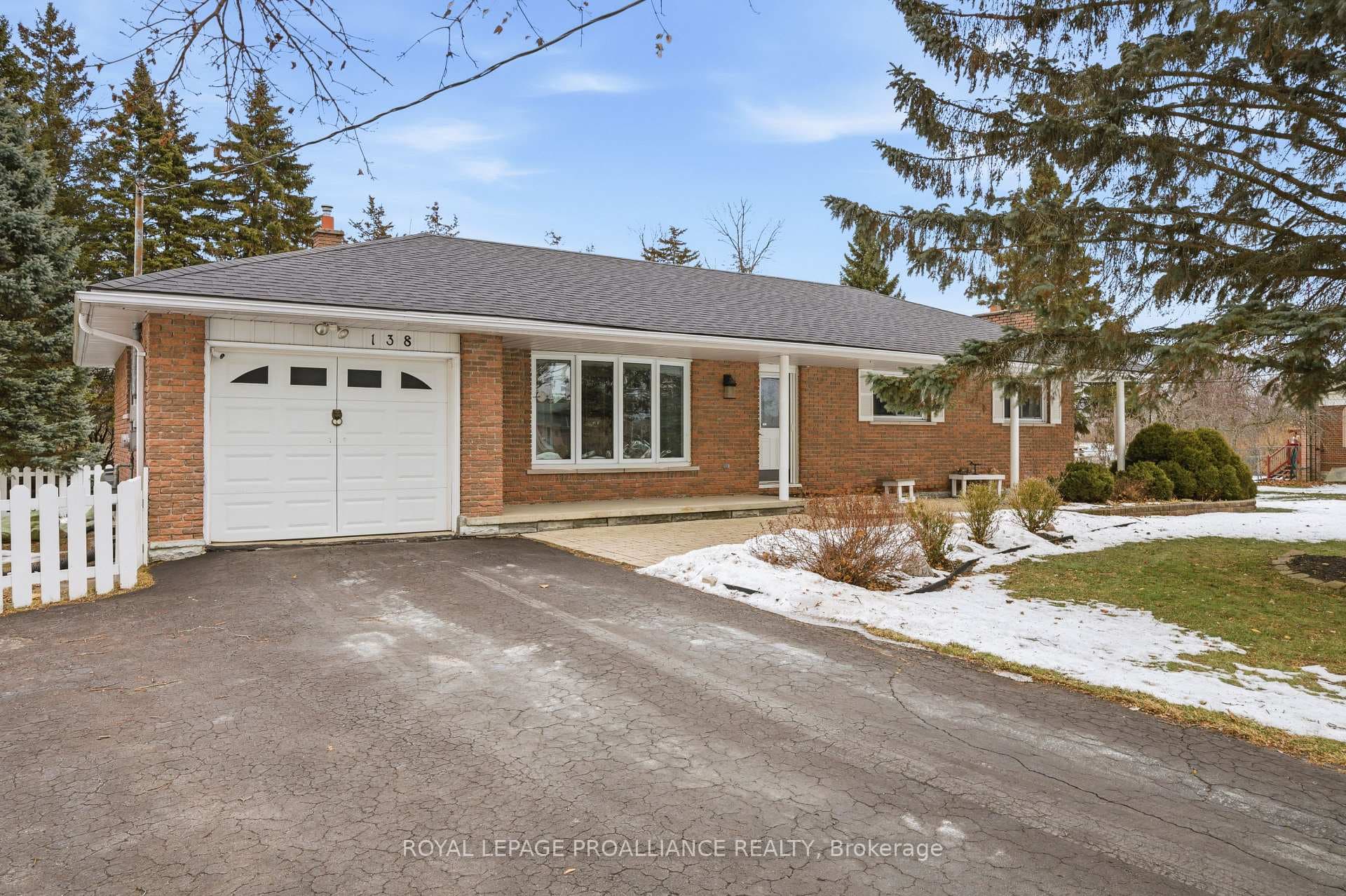 138 Burns Avenue, Quinte West, ON K8R 1G3 - Photo 1