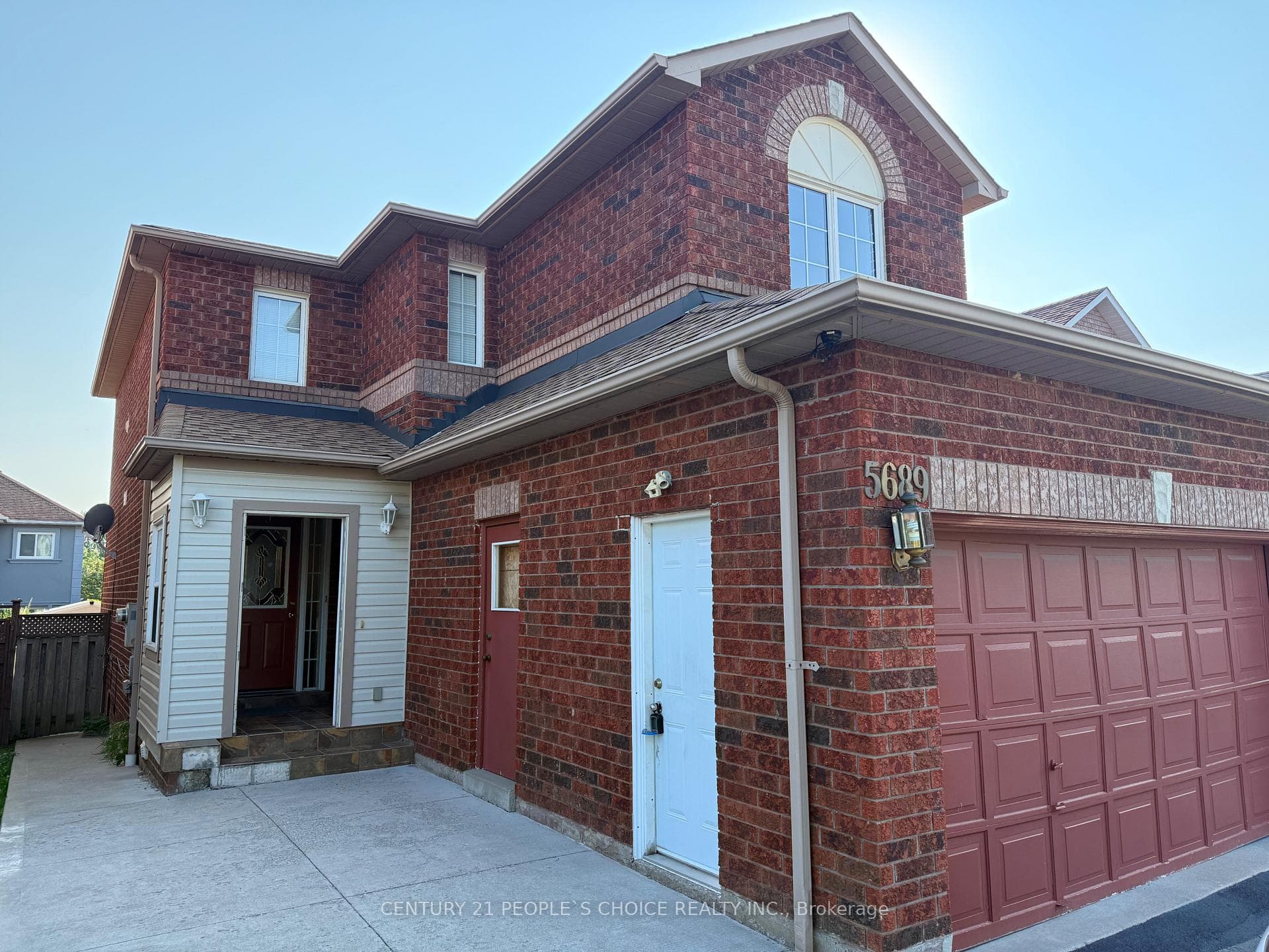 5689 Sidmouth Street Unit Lower, Mississauga, ON L5V 2H1 - Photo 1