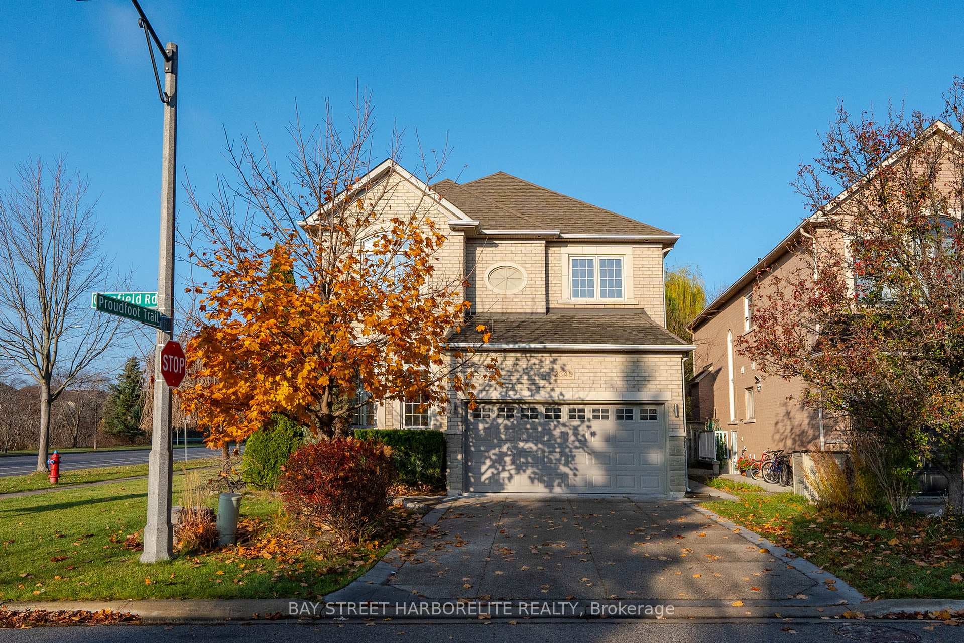 2349 Glenfield Road, Oakville, ON L6M 3V1 - Photo 1