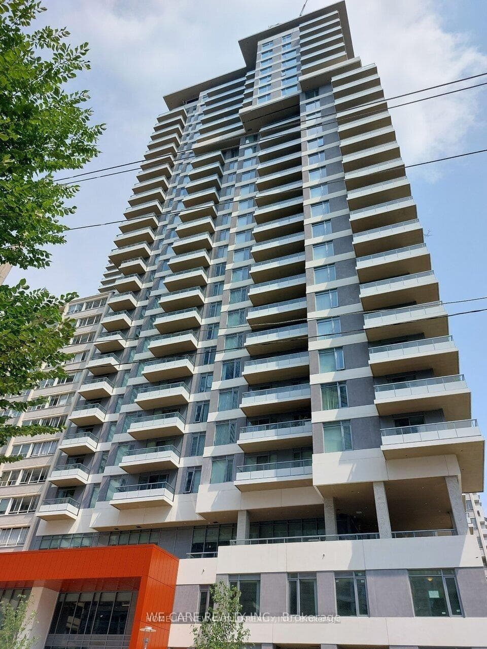50 Dunfield Avenue Unit 917, Leaside / Davisville, ON M4S 0E4 - Photo 1