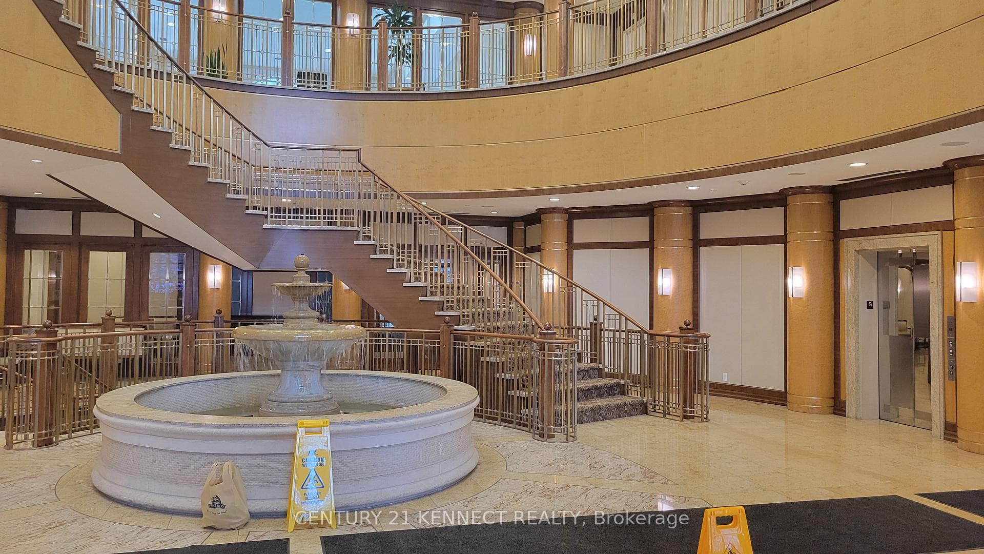 80 Harrison Garden Boulevard Unit 518, Willowdale / Newtonbrook, ON M2N 7E3 - Photo 1