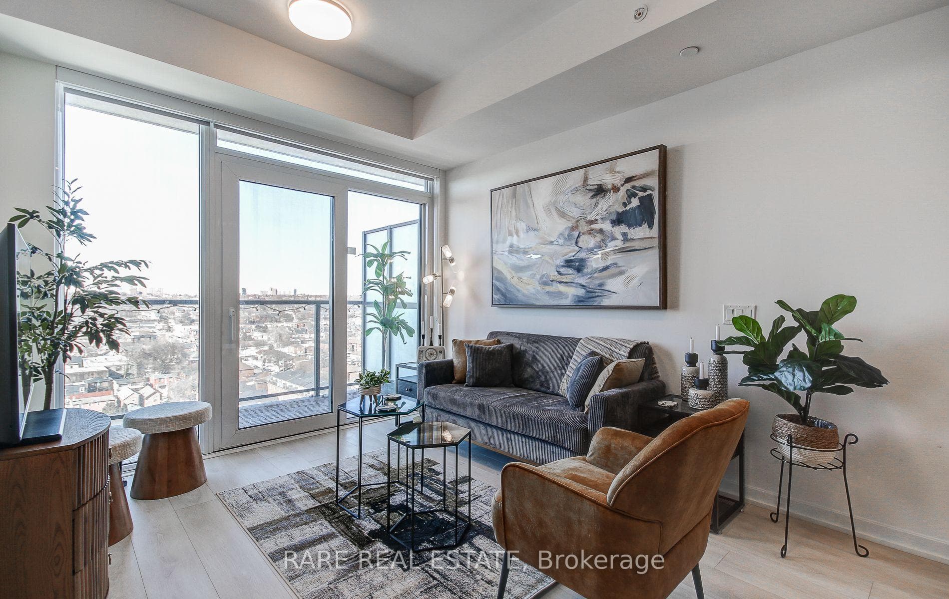 1285 Dupont Street Unit 1305, Bloor West Village / Swansea, ON M6H 0E3 - Photo 1