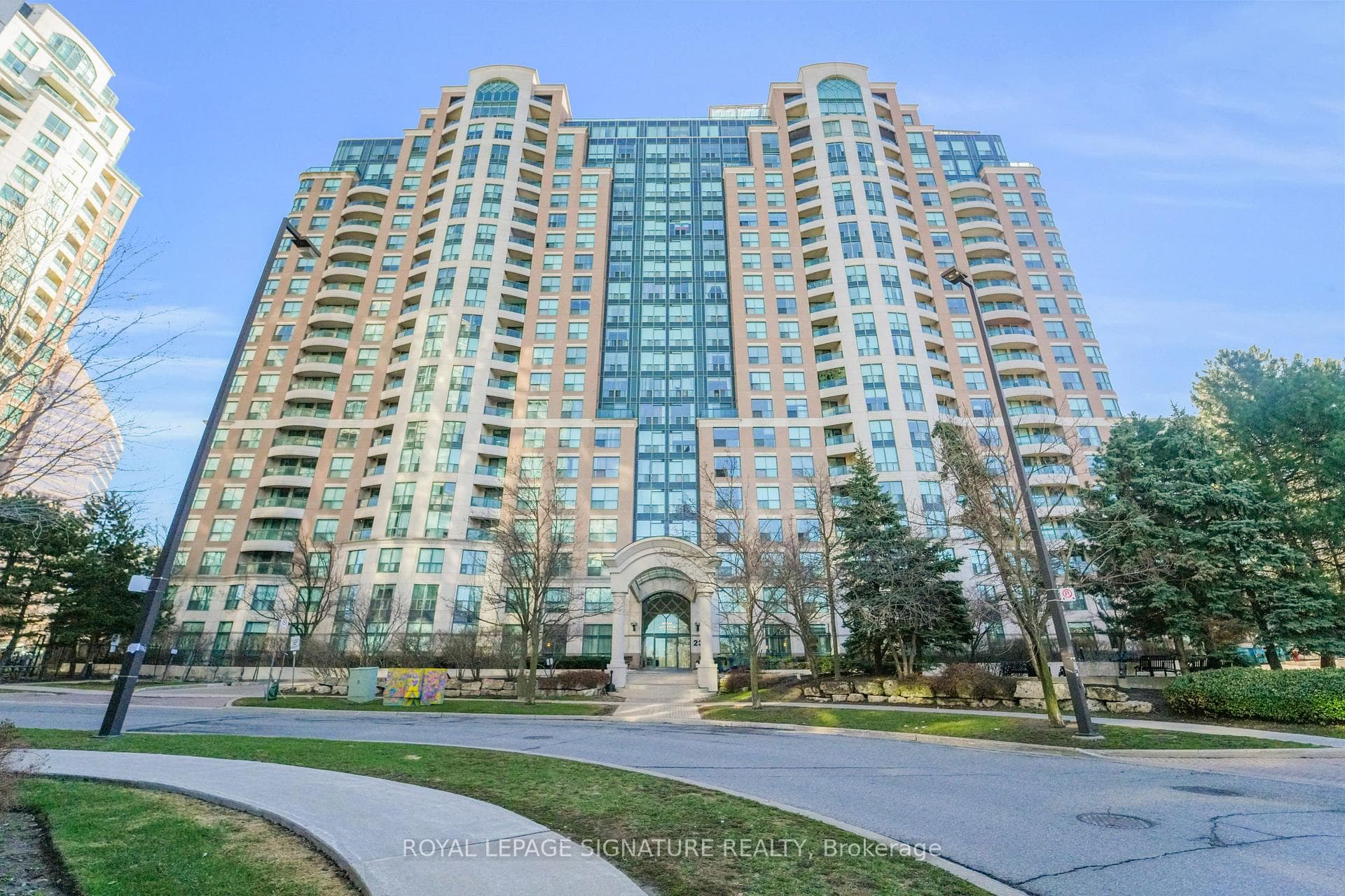 23 Lorraine Drive Unit 717, Thornhill / Willowdale, ON M2N 6Z6 - Photo 1