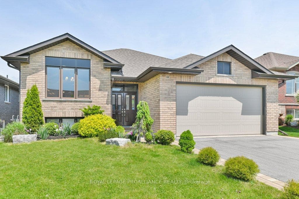 44 Liberty Crescent, Quinte West, ON K8V 0B7 - Photo 1