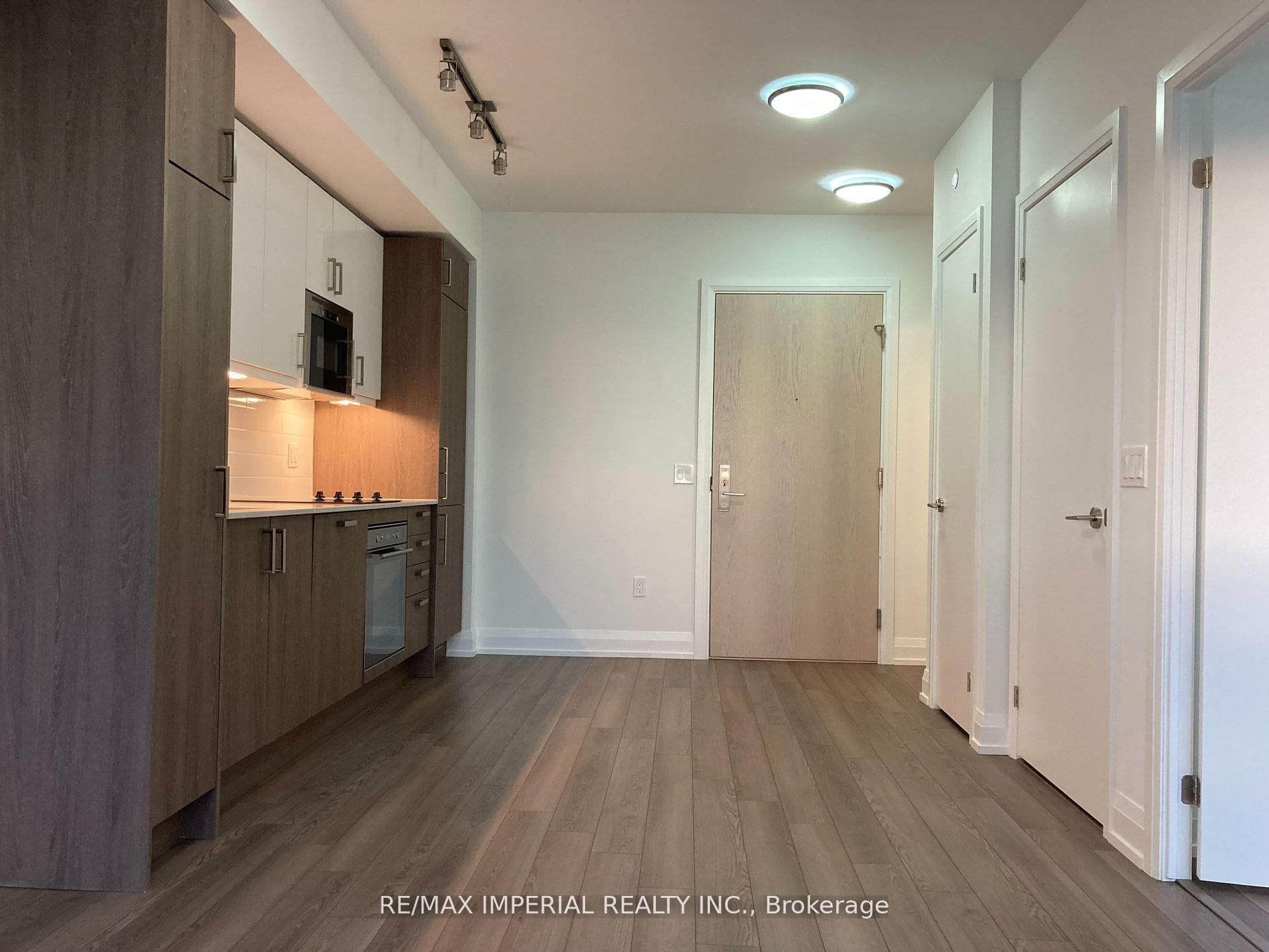 77 Mutual Street Unit 3006, Toronto C08