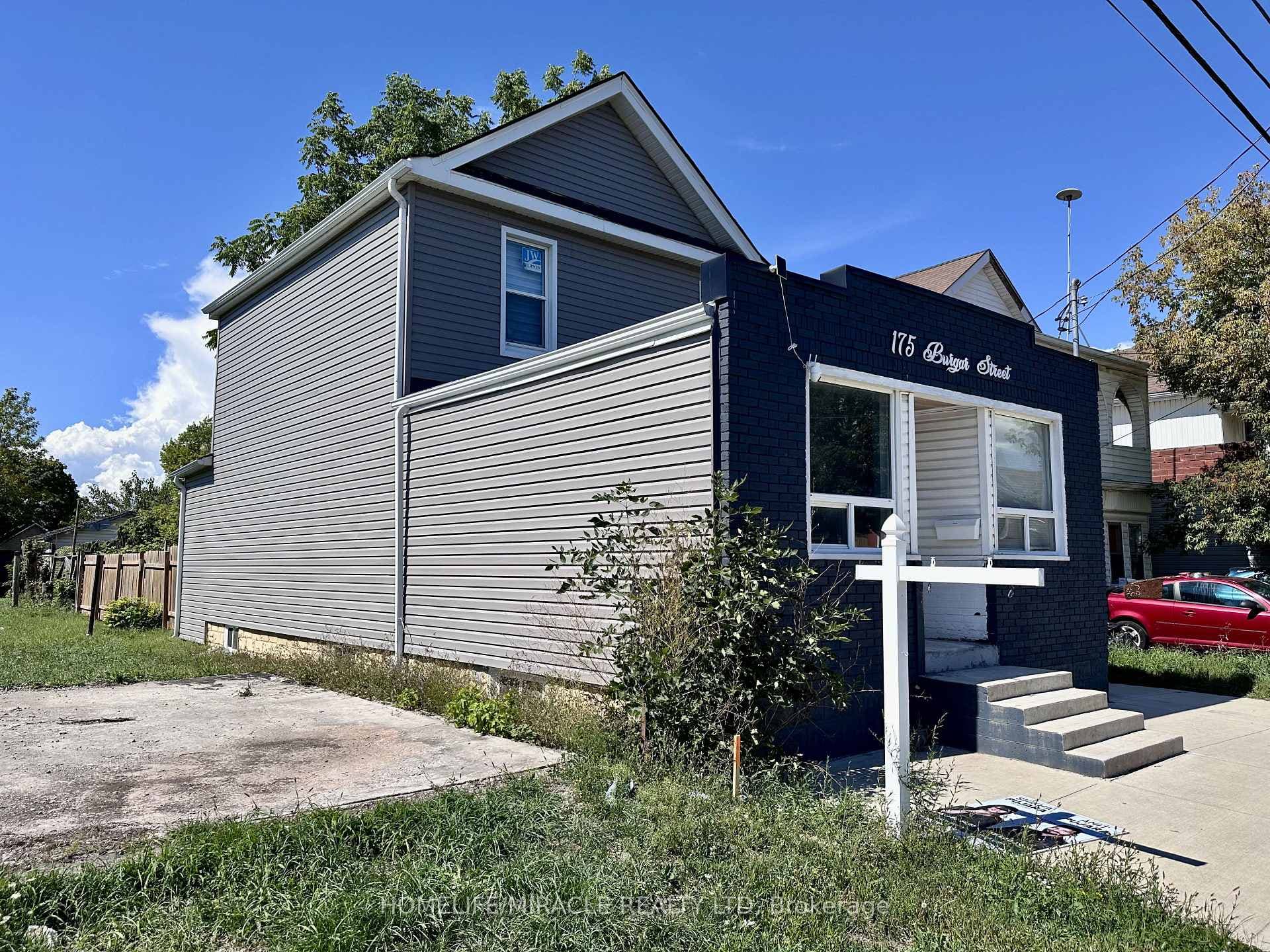 175 Burgar Street, Welland, ON L3B 2T3 - Photo 1