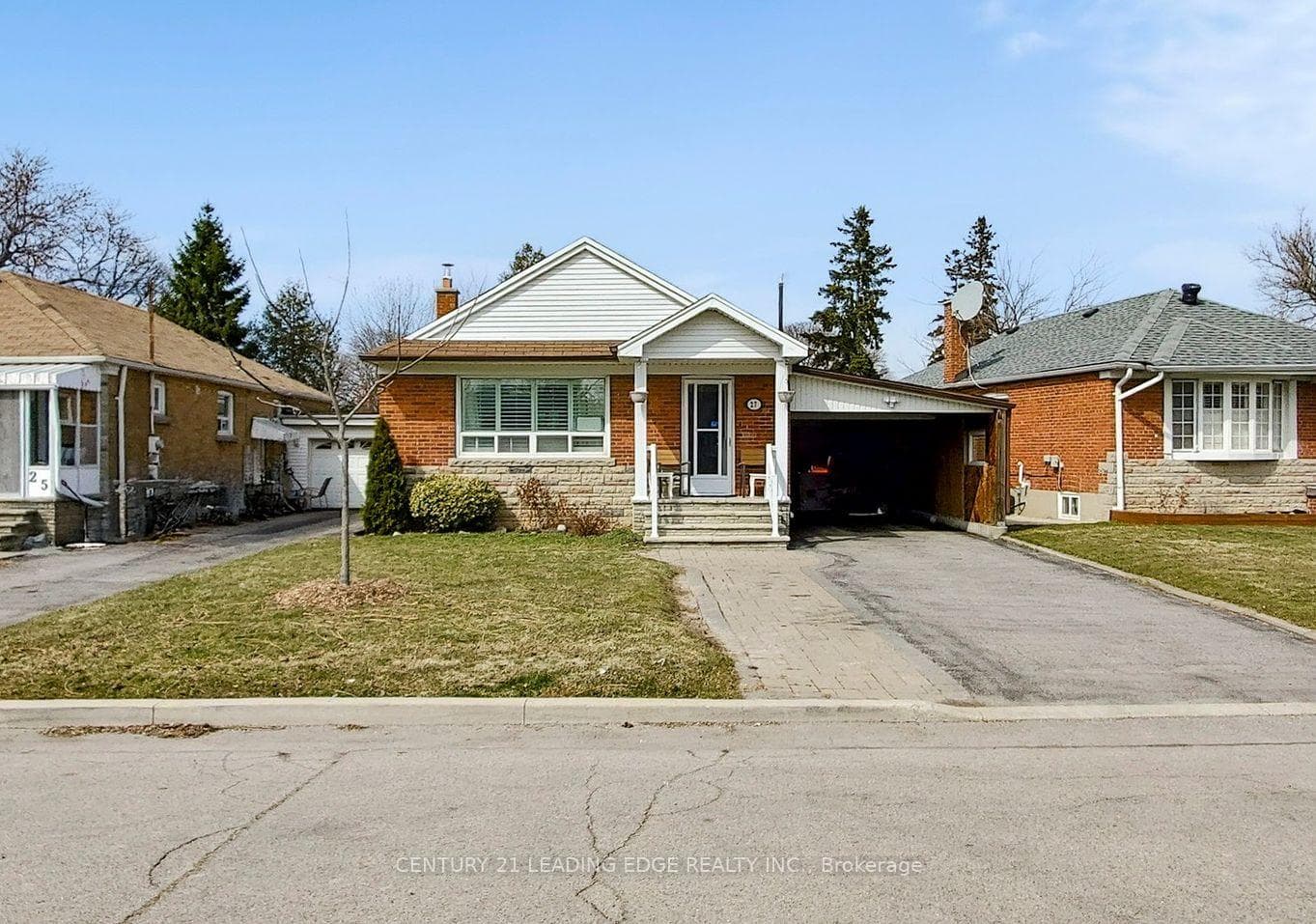 27 Archwood Crescent, Dorset Park / Kennedy Park, ON M1R 3M1 - Photo 1
