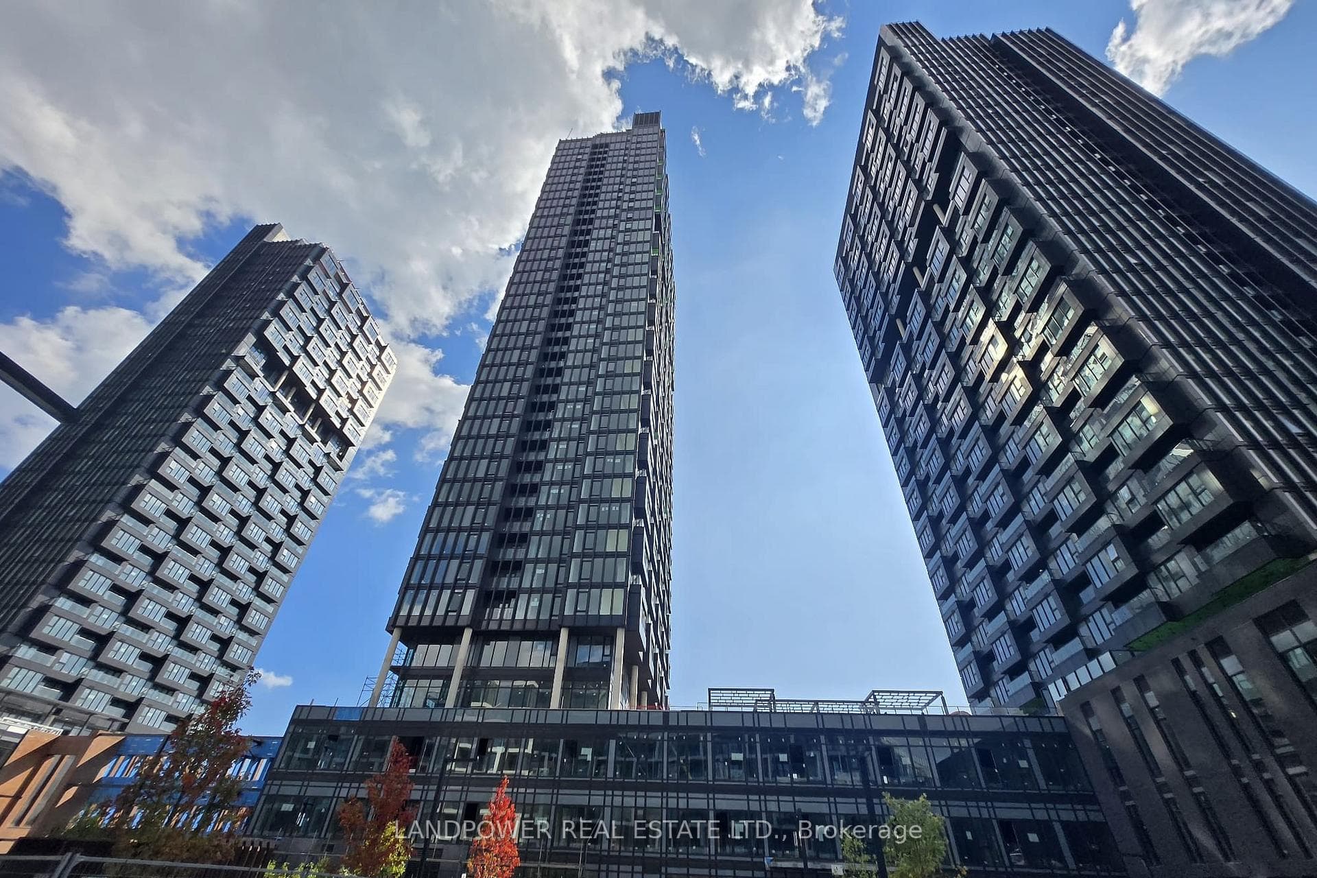 1 Quarrington Lane Unit 2911, Don Mills / Parkwoods / Victoria Village, ON M3C 0S4 - Photo 1