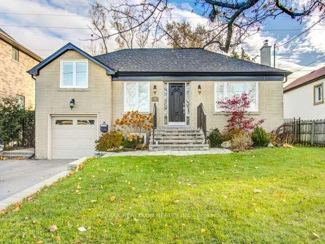 37 Kenton Drive Unit Main, Thornhill / Willowdale, ON M2R 2H6 - Photo 1