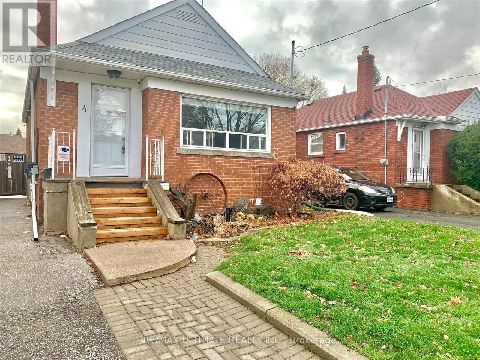 4 Gaylord Drive Unit Main, Dorset Park / Kennedy Park, ON M1R 1C1 - Photo 1