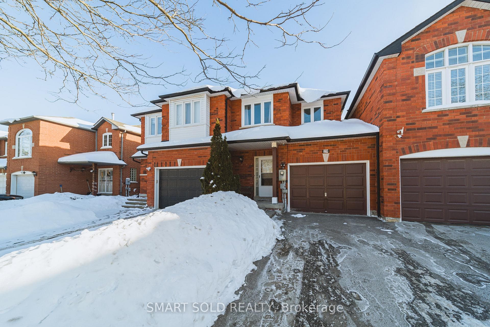 29 Breezeway Crescent, Richmond Hill, ON L4S 1V7 - Photo 1