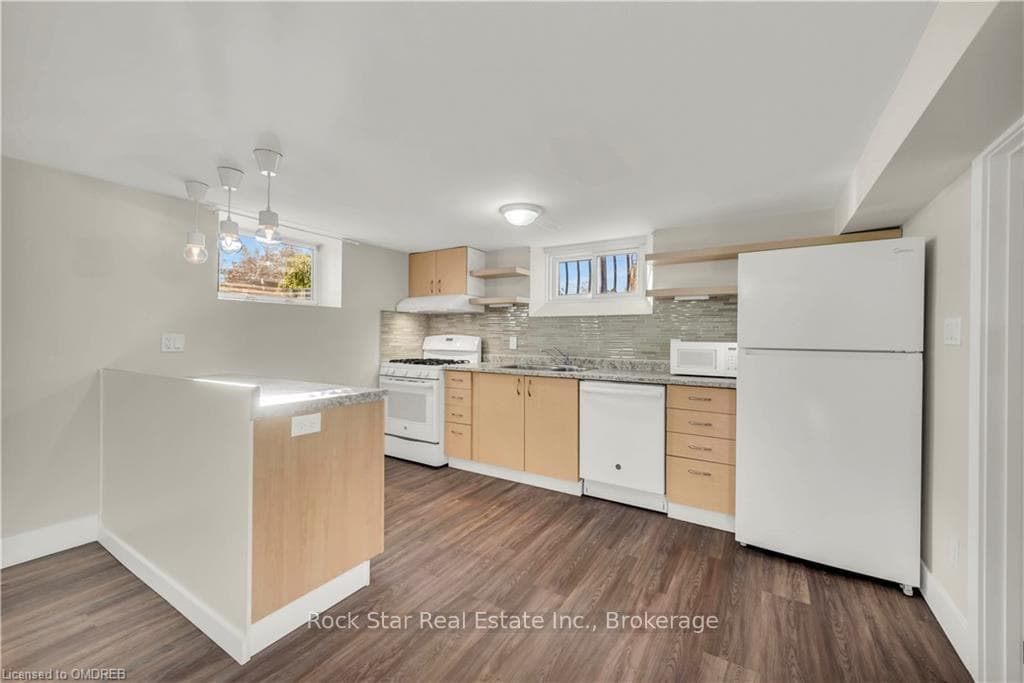 36 FERRARA Street Unit B, Hamilton