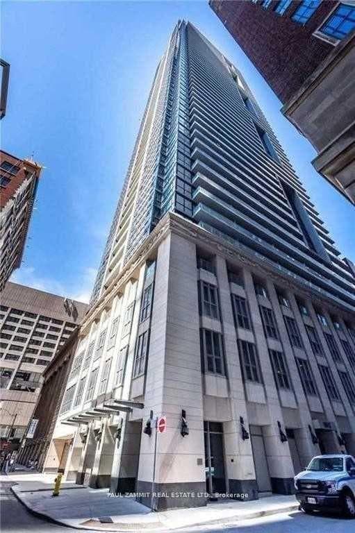 70 Temperance Street Unit 3204, Downtown Toronto / Waterfront, ON M5H 4E8 - Photo 1
