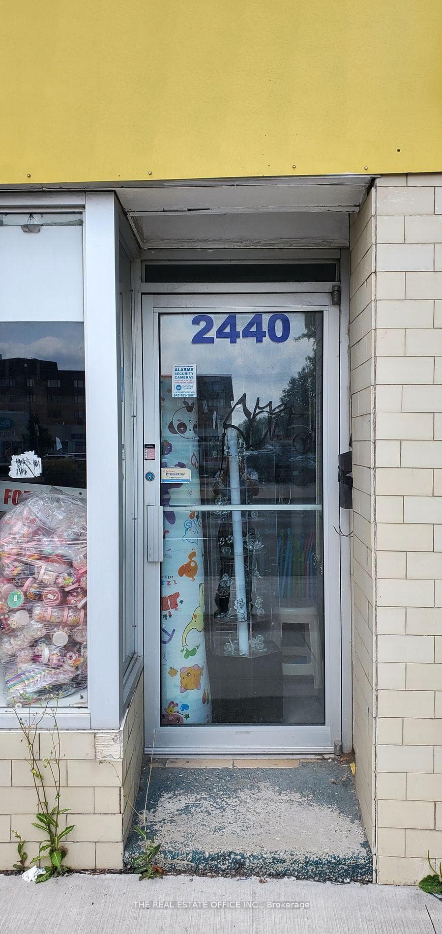 2440 Kingston Road, Birch Cliff / Cliffside, ON M1N 1V3 - Photo 1