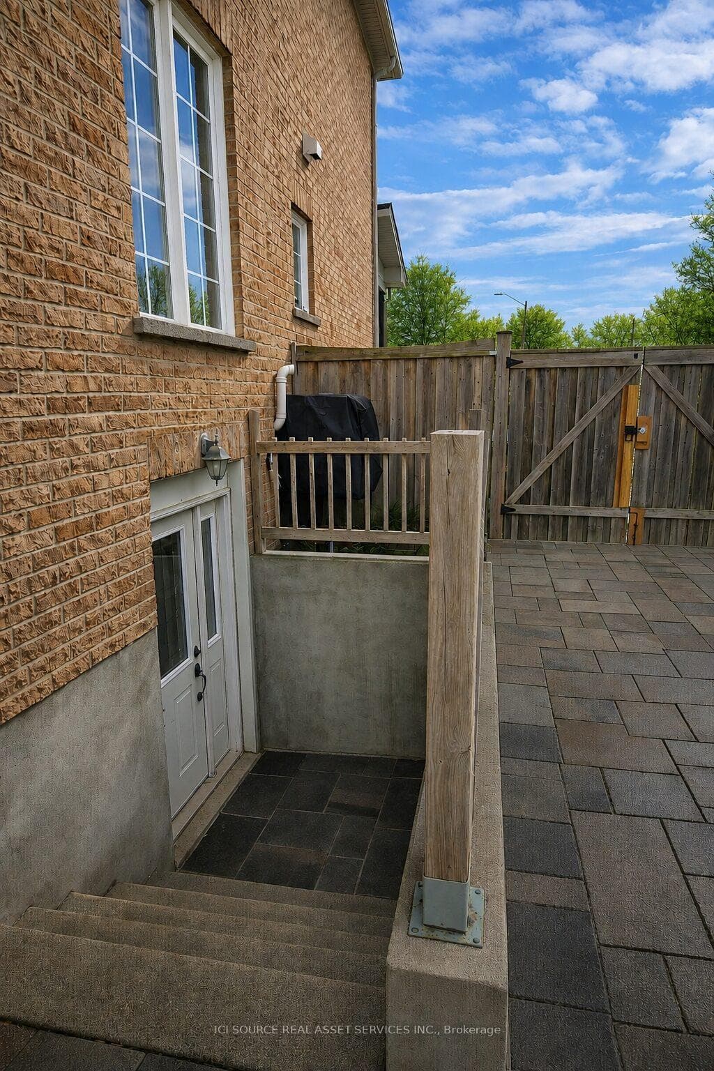 109 Romance Drive Unit Basement Apartment, Richmond Hill, ON L4S 2R9 - Photo 1