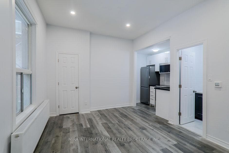 210 Carlton Street Unit 102, Regent Park / Cabbagetown / St. James Town, ON M5A 2L1 - Photo 1