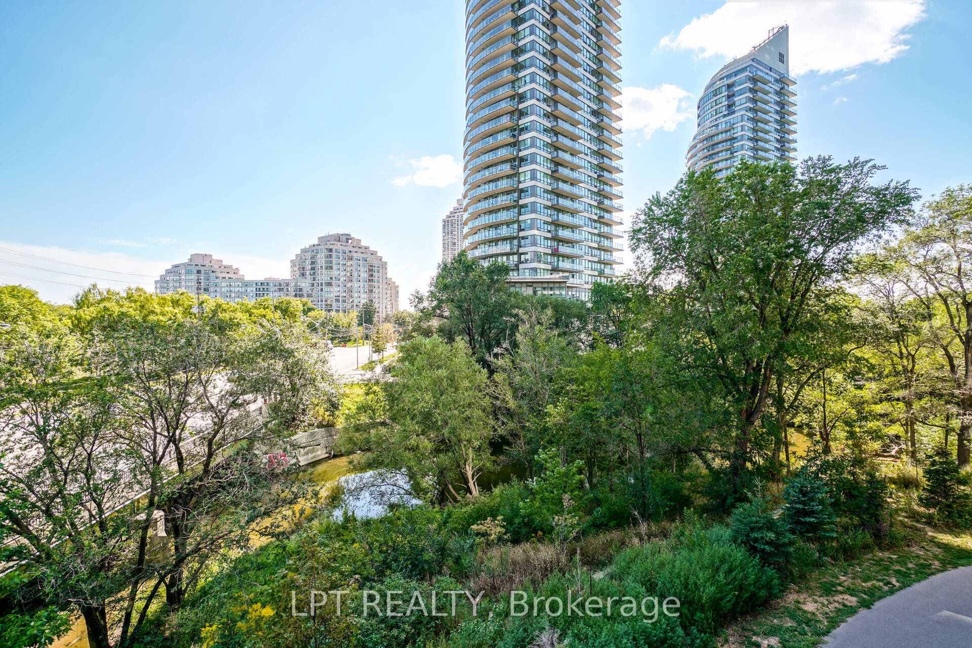 2220 Lakeshore Boulevard Unit 410, Liberty Village / Parkdale / South Parkdale, ON M8V 1A4 - Photo 1