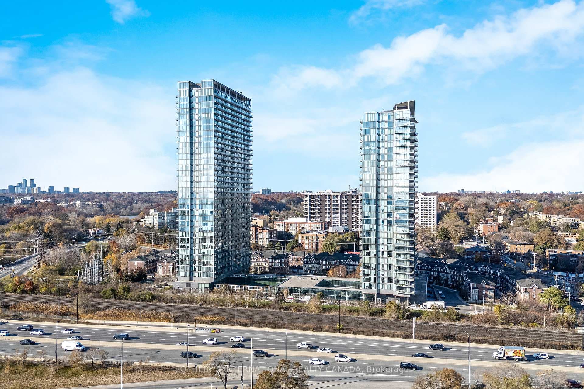 105 The Queensway Avenue Unit 1601, High Park / Junction / Roncesvalles, ON M6S 5B5 - Photo 1