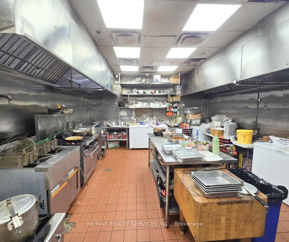 G8-8 Glen Watford Drive, Agincourt / Milliken, ON M1S 2C1 - Photo 1
