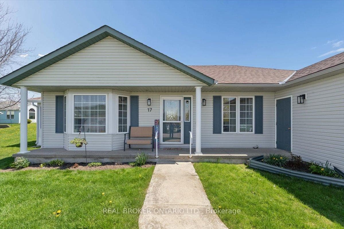 17 GREENFIELD Place, Wilmot, ON N3A 2G6 - Photo 1