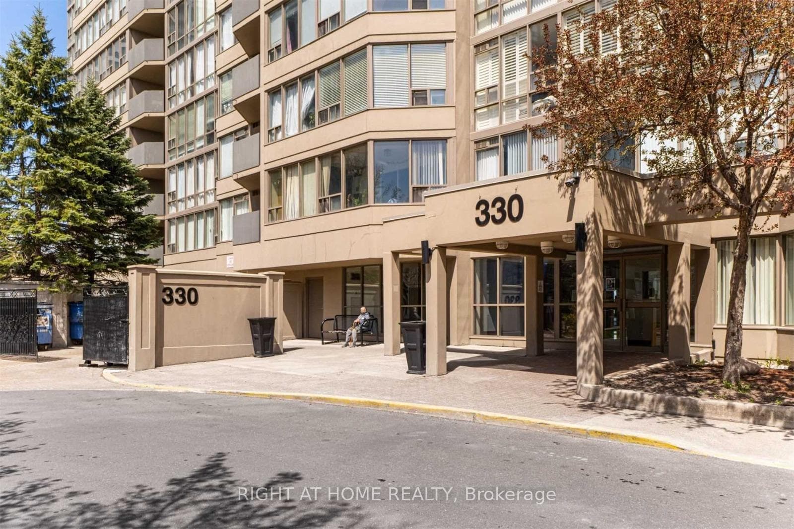 330 Rathburn Road Unit 1010, Mississauga, ON L5B 3Y2 - Photo 1