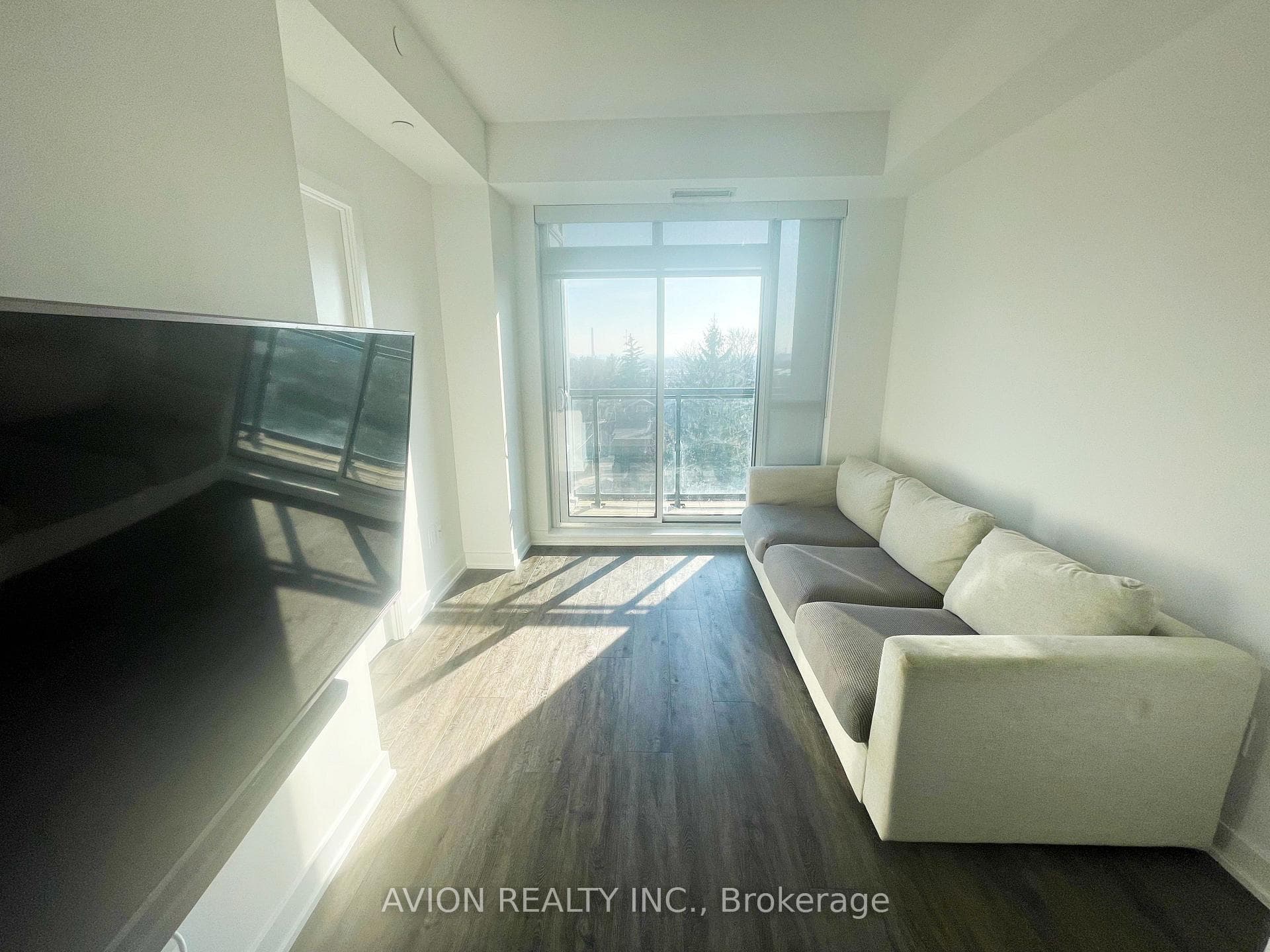 630 Greenwood Avenue Unit 504, Riverdale / Leslieville, ON M4J 4B2 - Photo 1