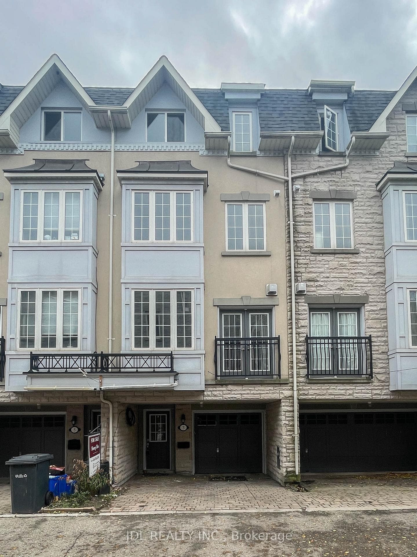 3 Garvin Mews, Willowdale / Newtonbrook, ON M2N 0B2 - Photo 1