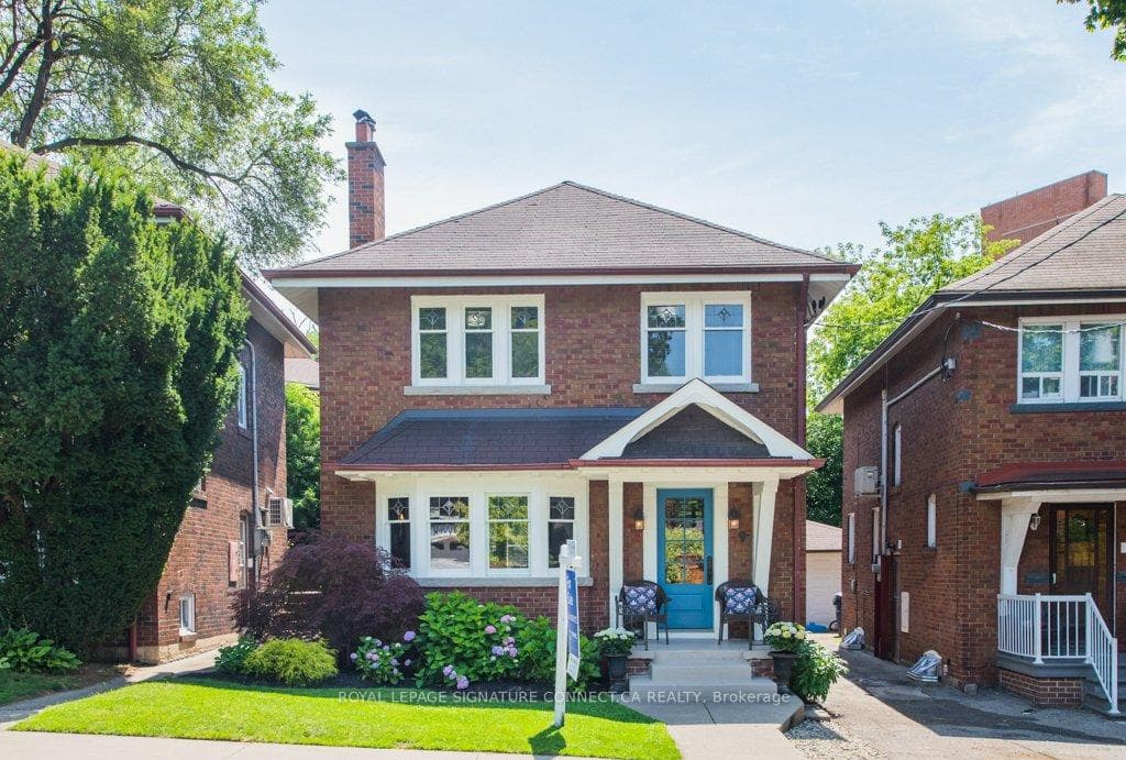 9 Birchview Crescent, Toronto W02