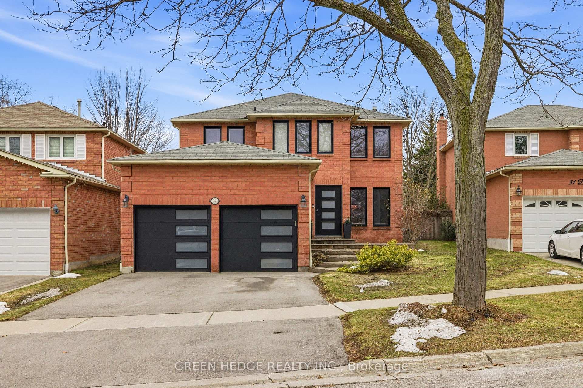 33 Dagwell Crescent, Ajax