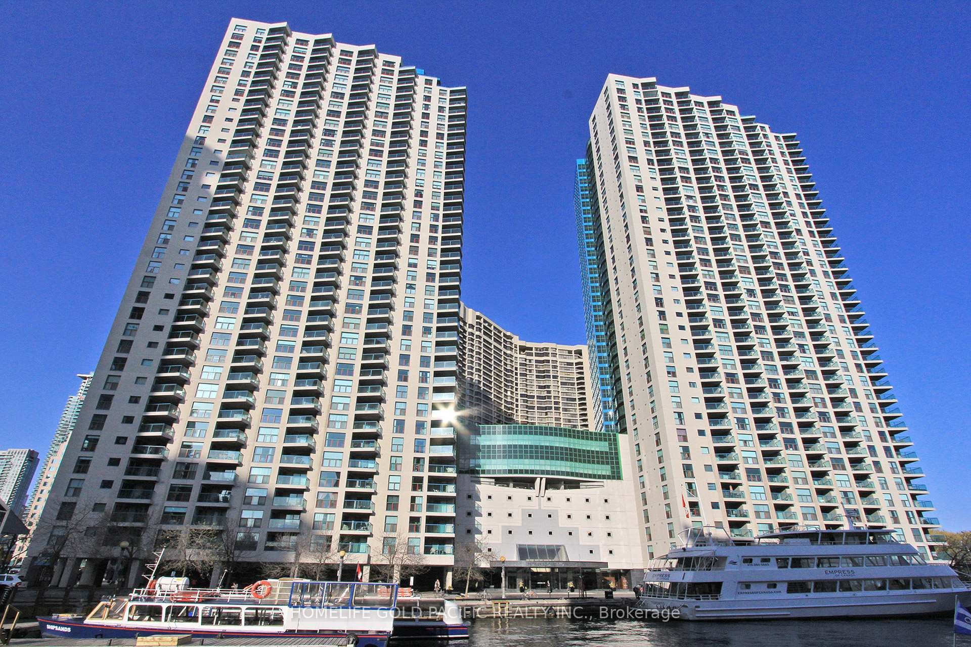77 Harbour Square Unit 3702, Downtown Toronto / Waterfront, ON M5J 2S2 - Photo 1