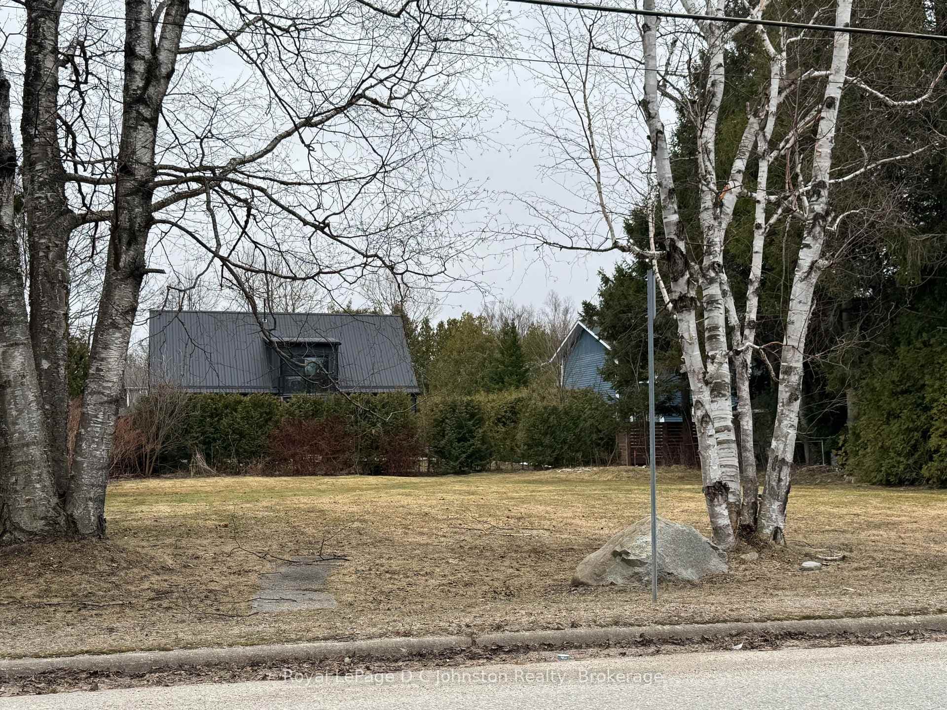 160 Huron Street, Saugeen Shores, ON N0H 2L0 - Photo 1