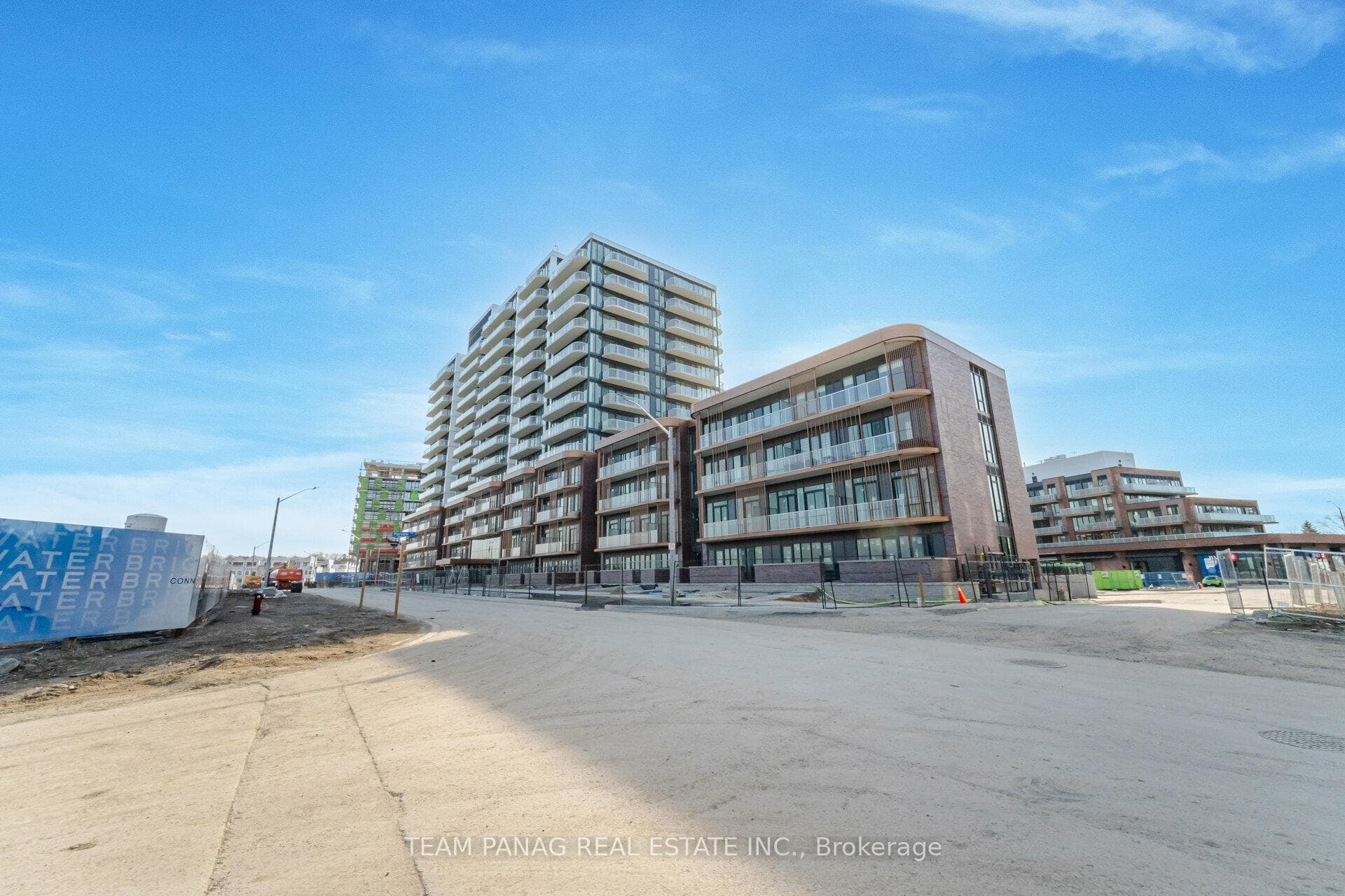 220 Missinnihe Way Unit 816, Mississauga, ON L5H 1G5 - Photo 1