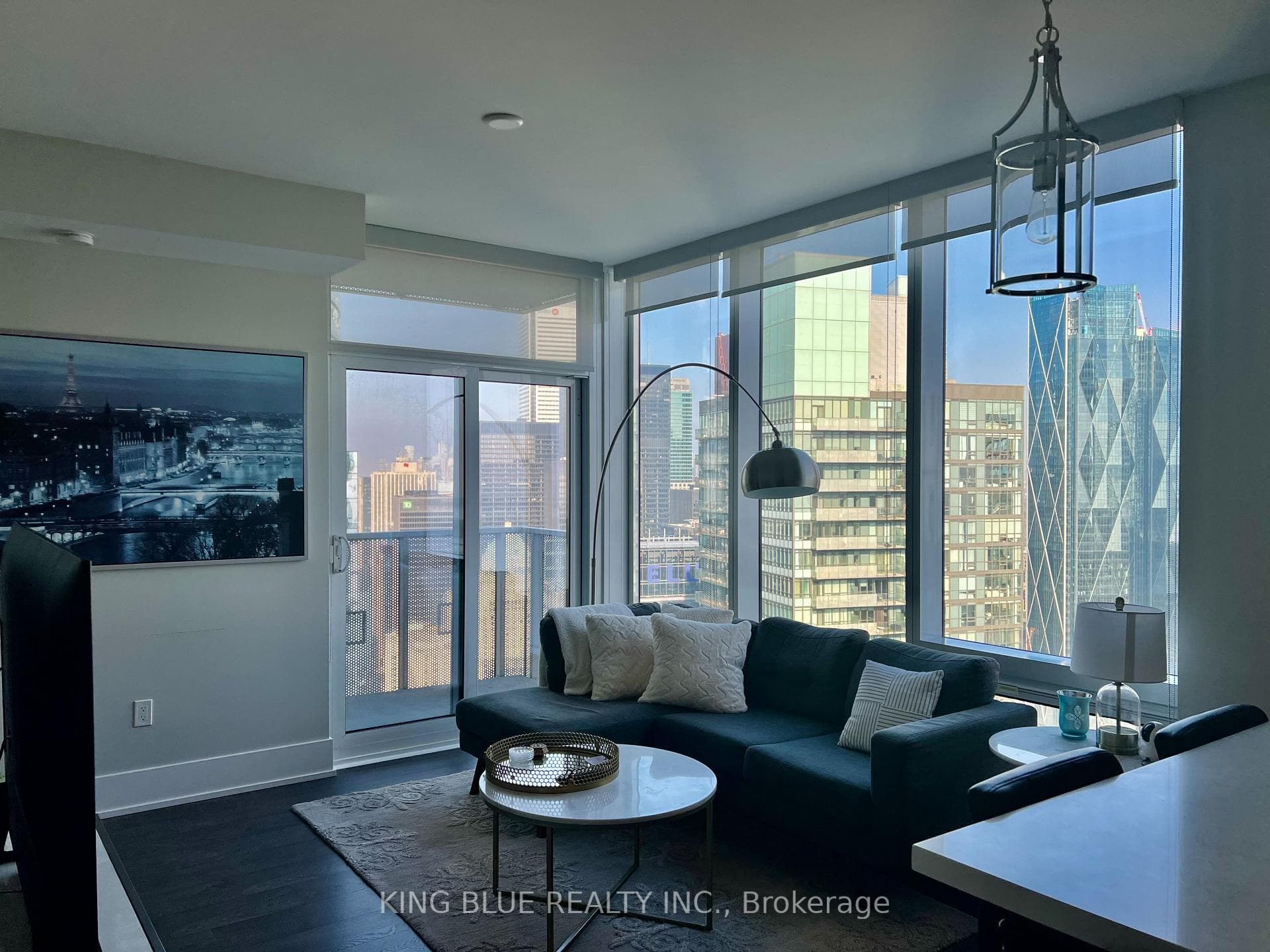 10 York Street Unit 5103, Downtown Toronto / Waterfront, ON M5J 2Z2 - Photo 1