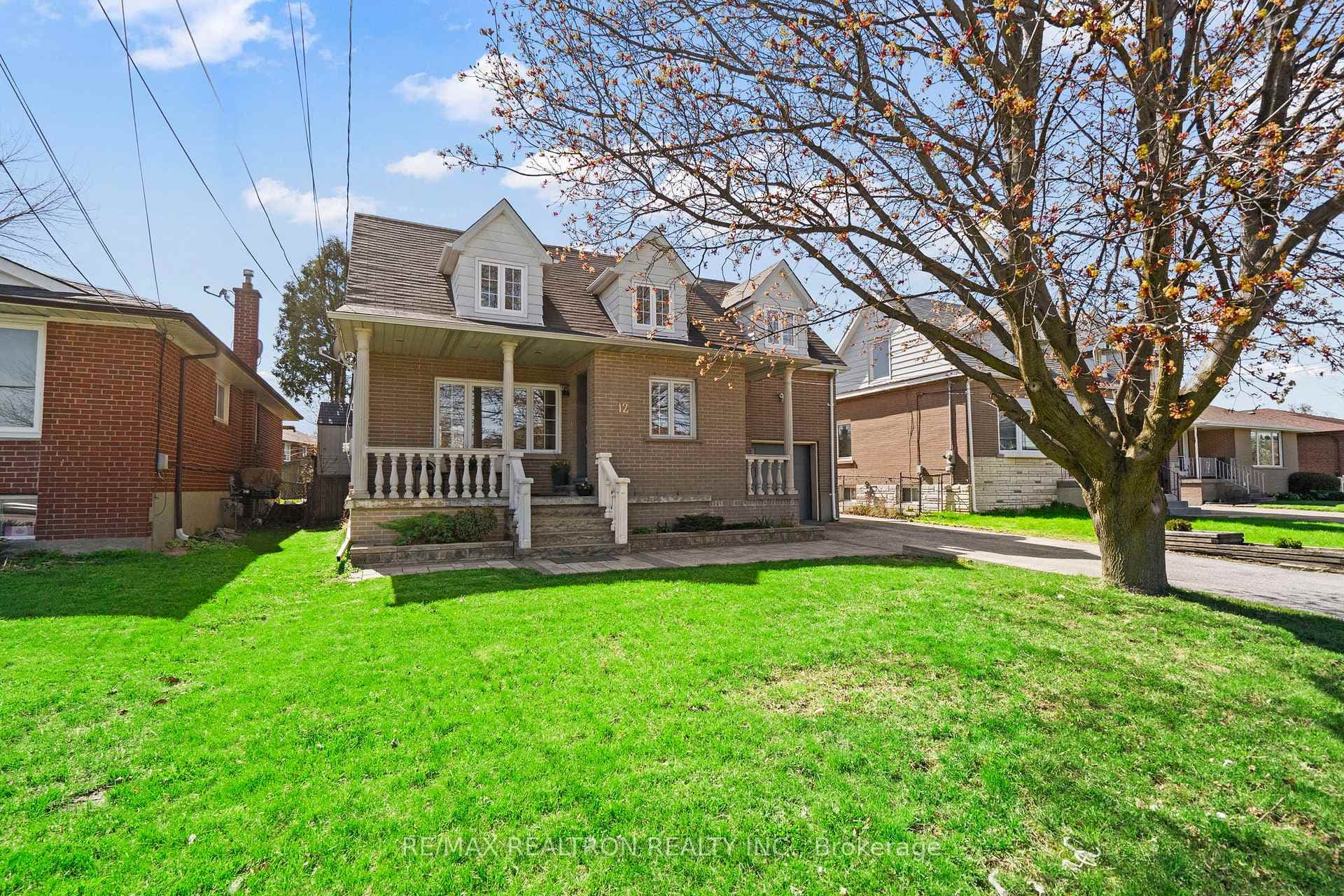12 Gooderham Drive, Dorset Park / Kennedy Park, ON M1R 3G5 - Photo 1