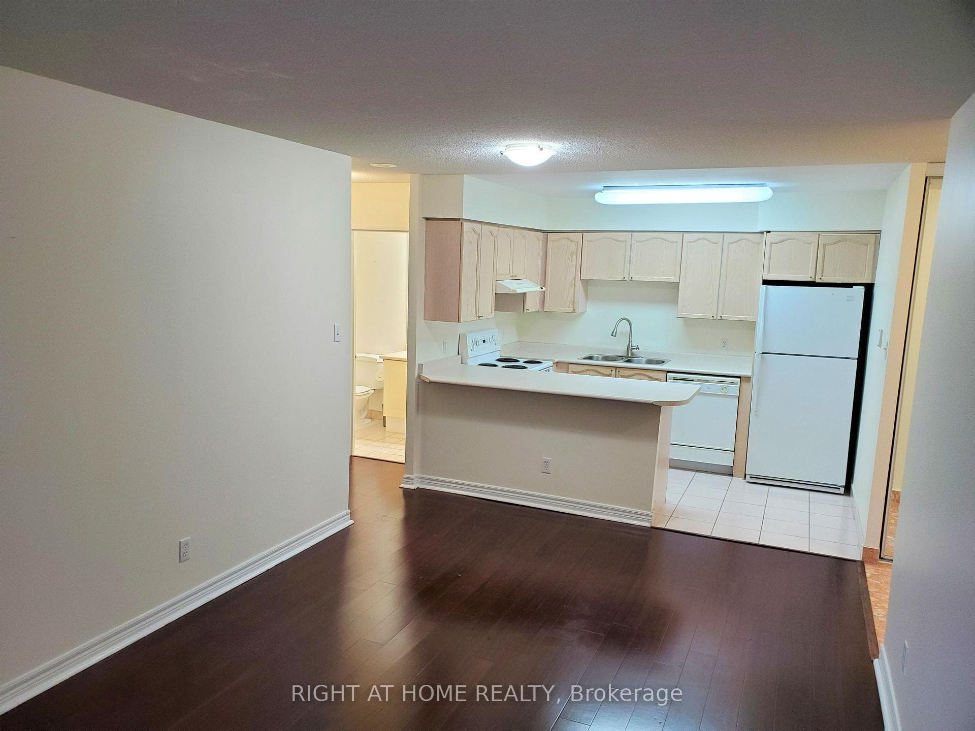 256 Doris Avenue Unit 1011, Willowdale / Newtonbrook, ON M2N 6X8 - Photo 1