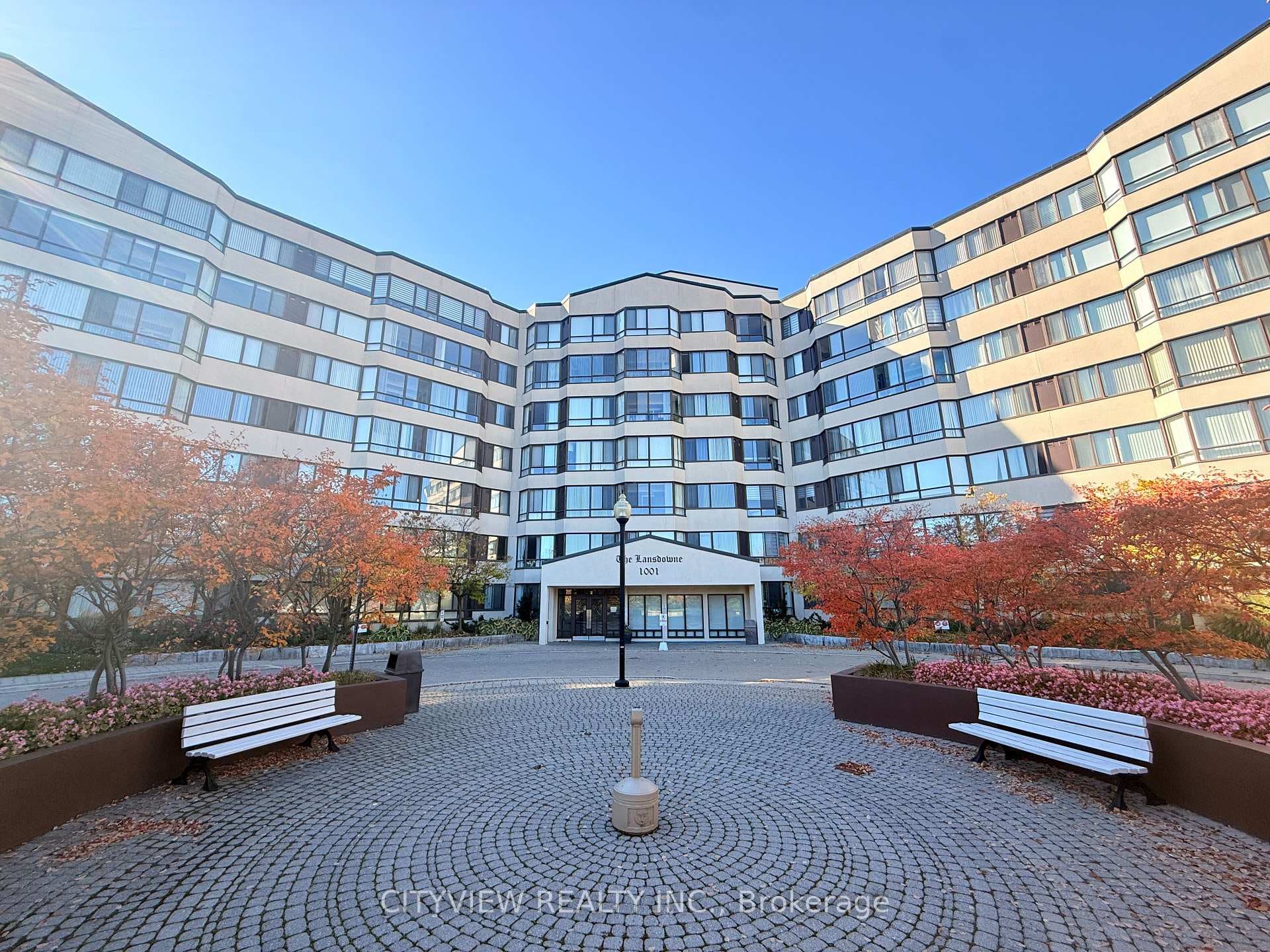 1001 Cedarglen Gate Unit 616, Mississauga, ON L5C 4R2 - Photo 1