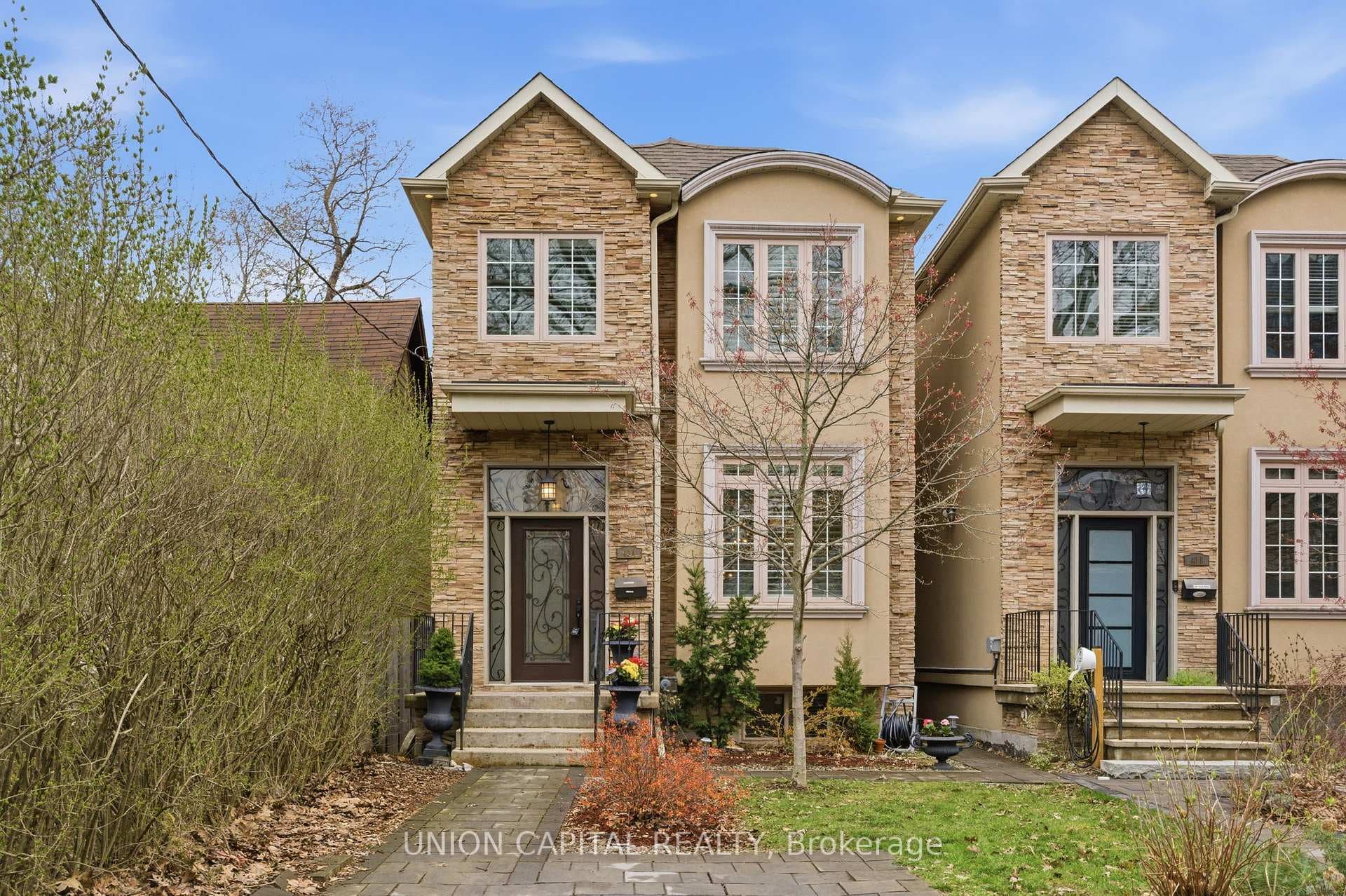 40A Norwood Road, The Beaches / Upper Beaches, ON M4E 2S2 - Photo 1