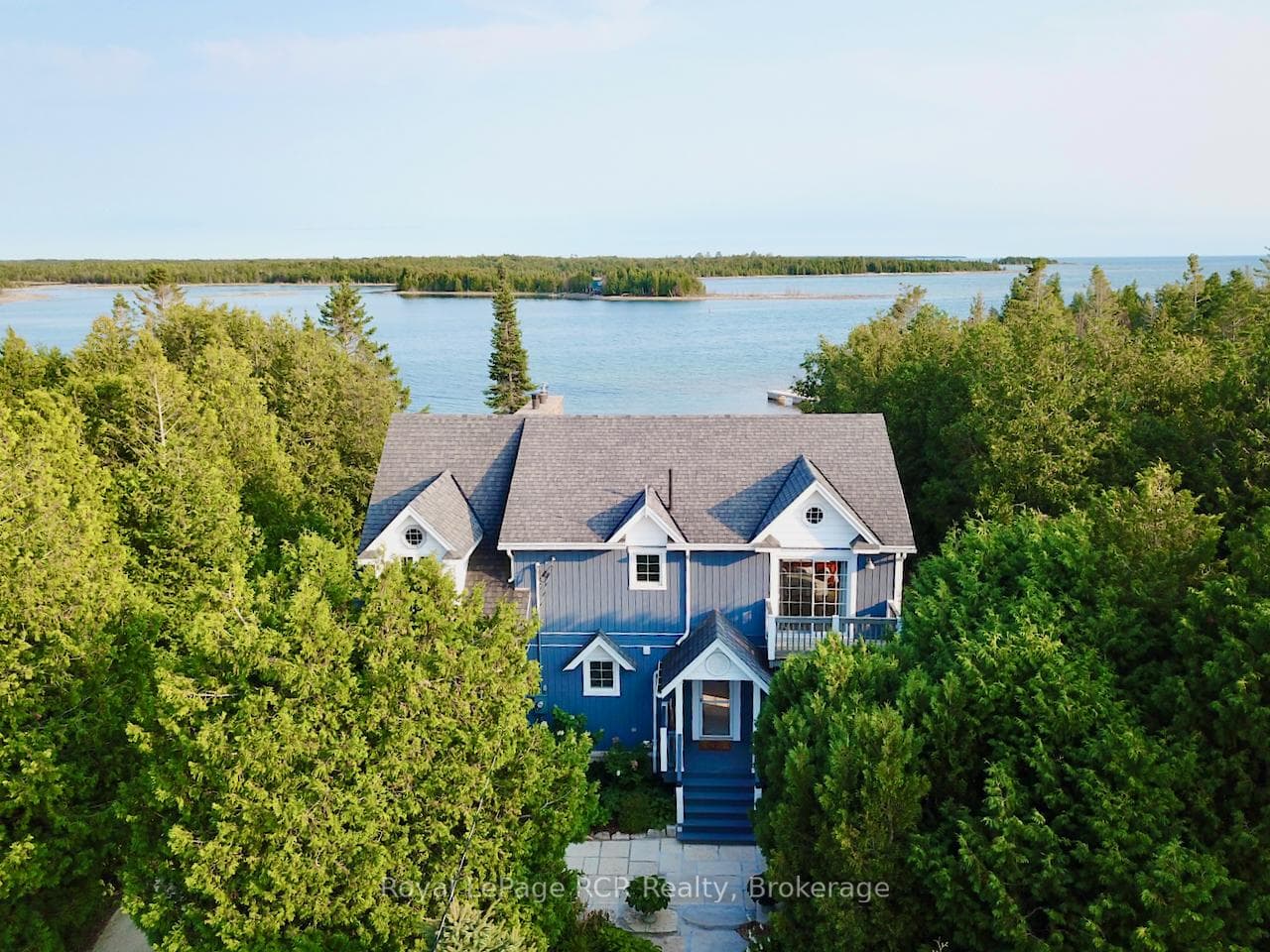 Welcome to 127 Pine Tree Harbour Road, Lake Huron.