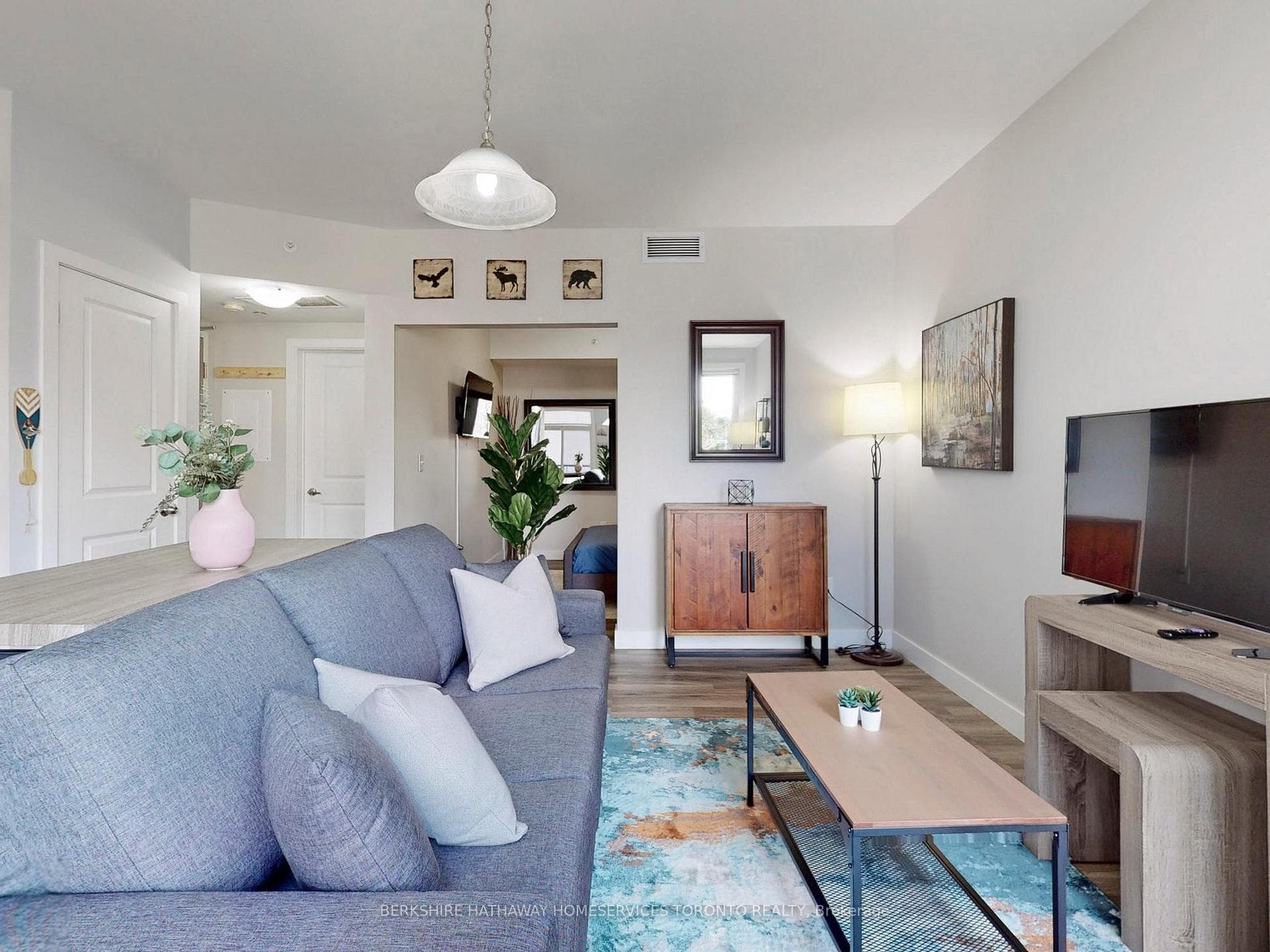 335 College Street Unit 304, Downtown Toronto / Waterfront, ON M5T 1S2 - Photo 1