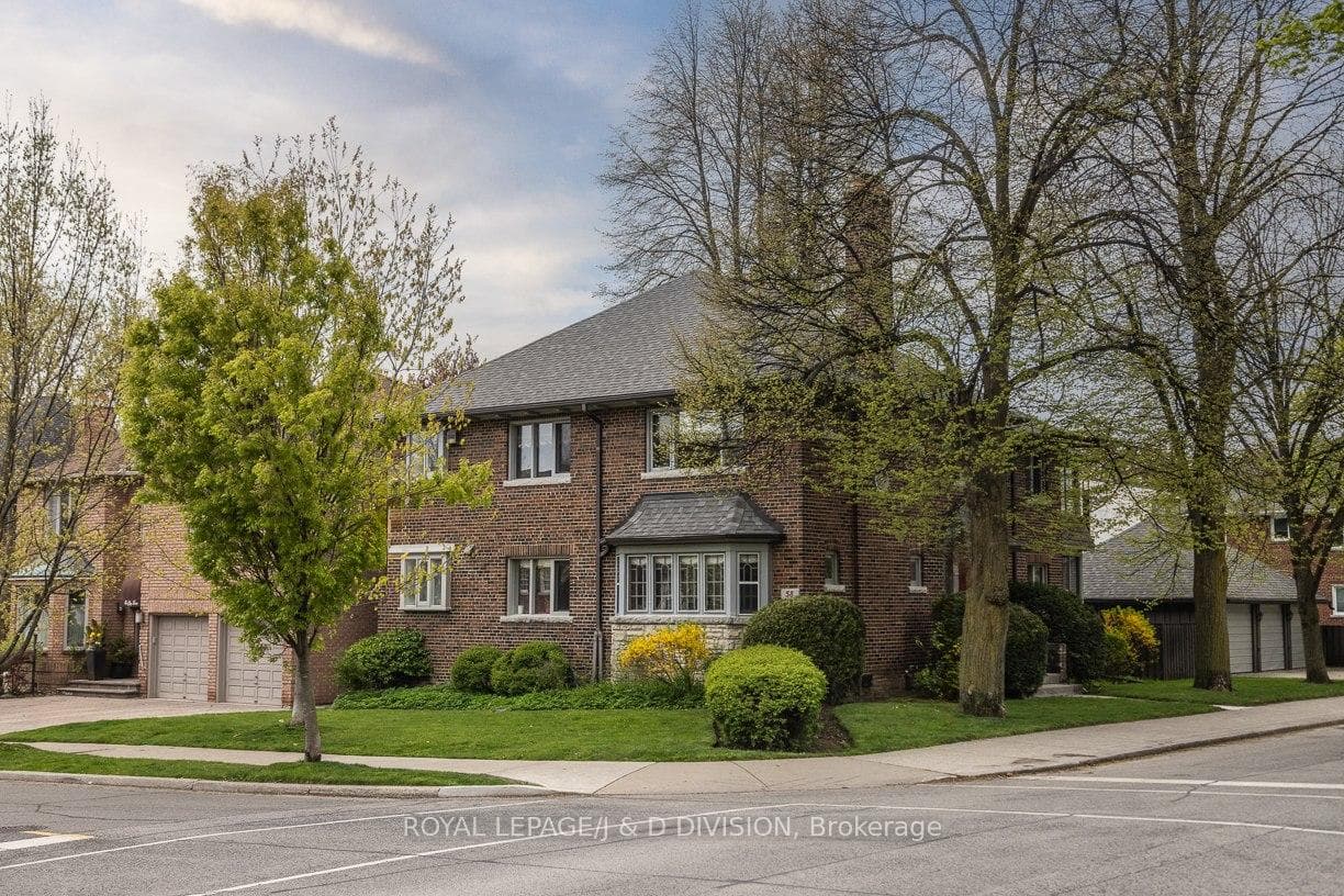 58 Lascelles Boulevard, Forest Hill / Deer Park, ON M5P 2E1 - Photo 1