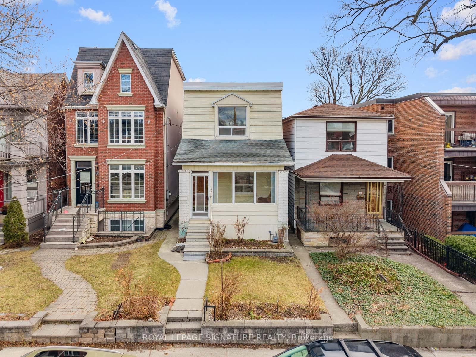 45 Eaton Avenue, Danforth / East York, ON M4J 2Z4 - Photo 1
