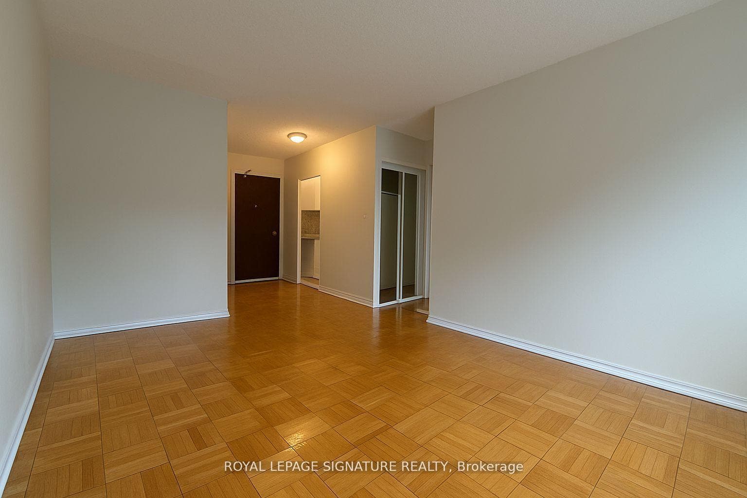 990 Avenue Road Unit 107, Forest Hill / Deer Park, ON M5P 2K8 - Photo 1