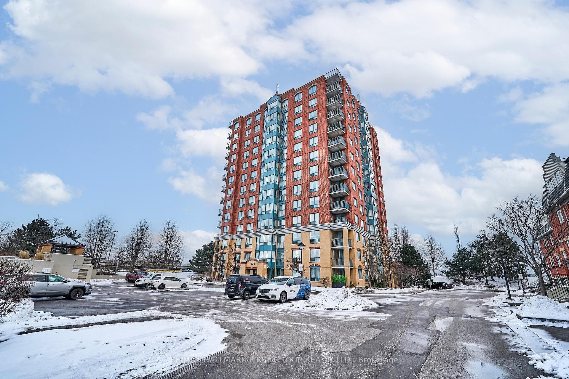 1625 Pickering Parkway Unit 801, Pickering, ON L1V 6Z6 - Photo 1