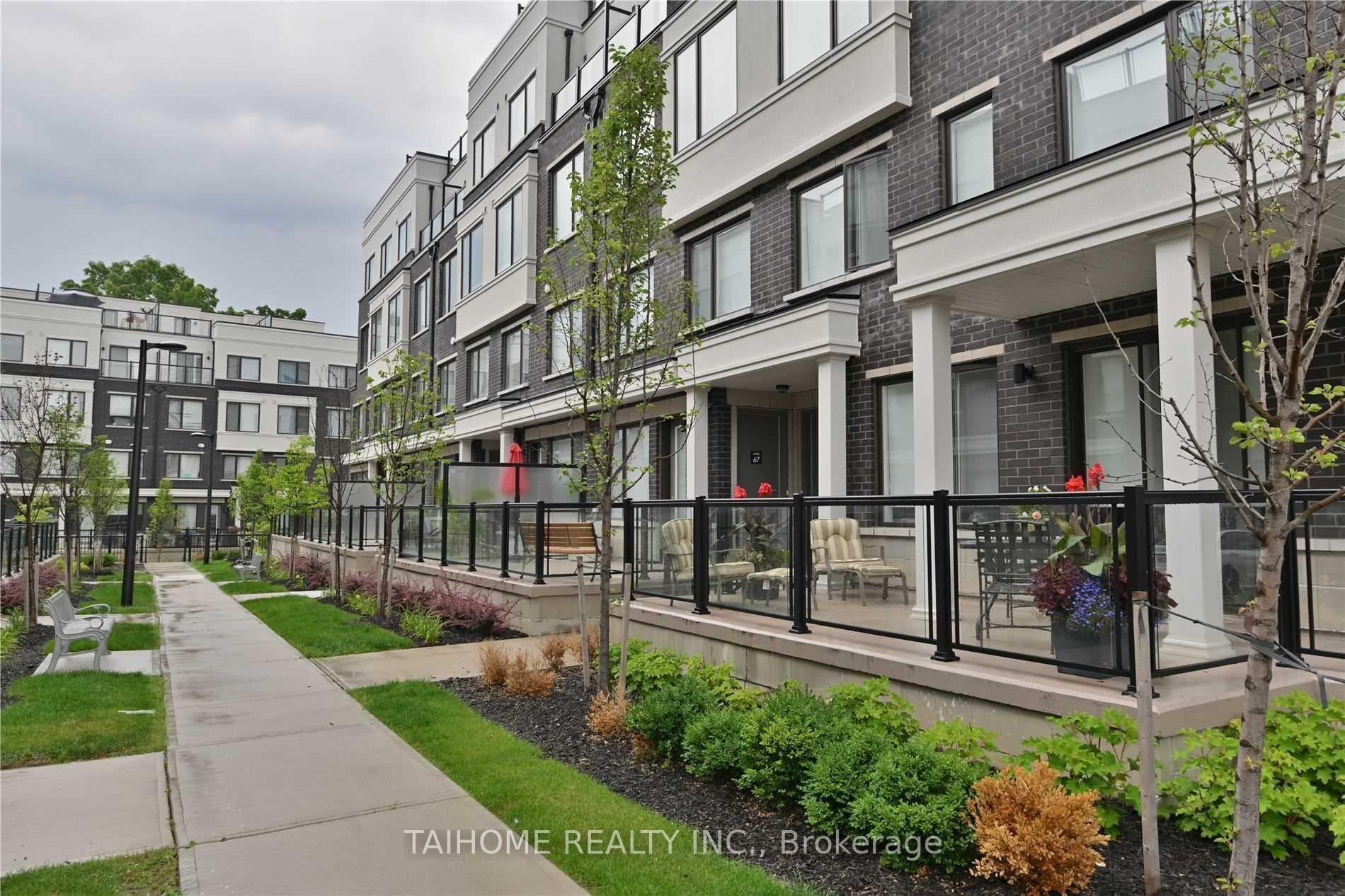 400 Alex Gardner Circle Unit 74, Aurora, ON L4G 3G5 - Photo 1