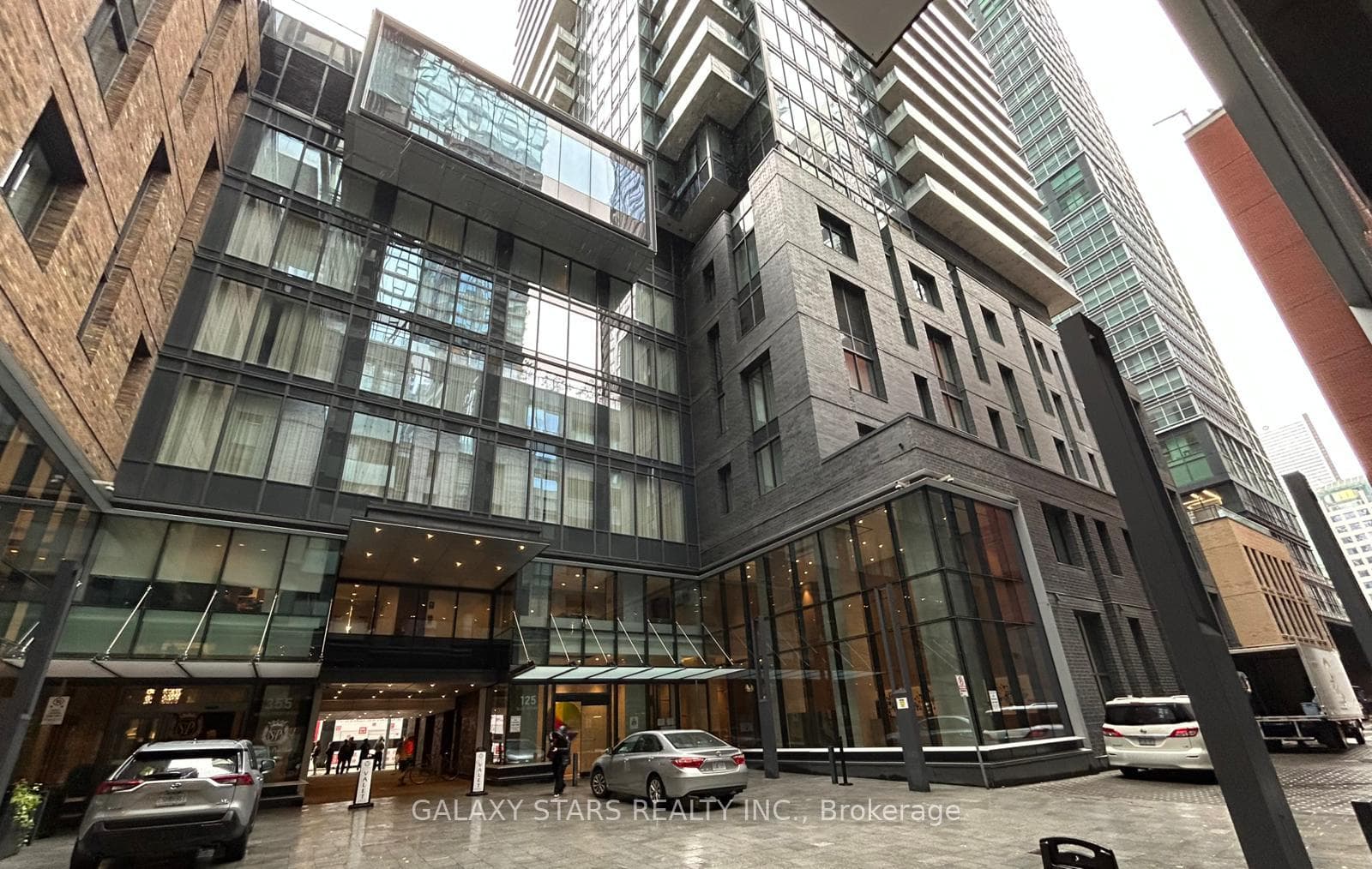 125 Blue Jays Way Unit 2903, Downtown Toronto / Waterfront, ON M5V 0N5 - Photo 1